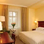 Леополіс Готель 5* Львів