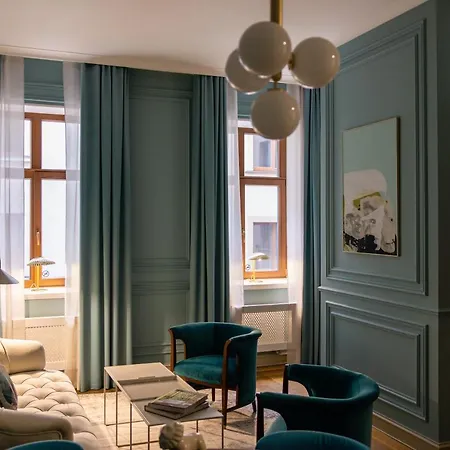 מלון Leopolis Hotel