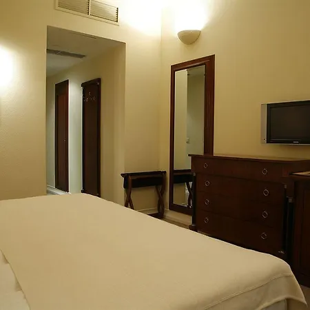 Hotel Leopolis Hotel 5*