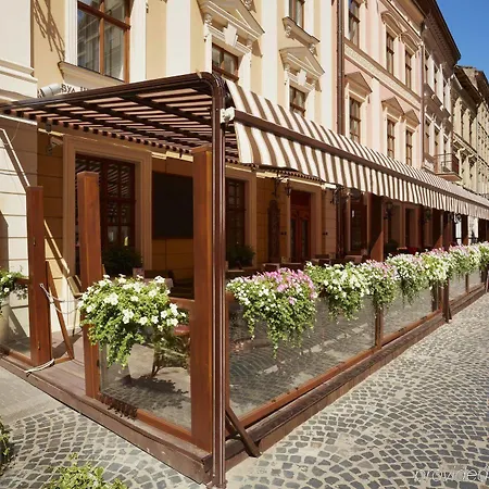 Leopolis Hotel 5* לבוב