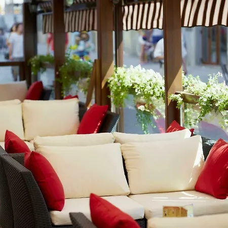 Hotel Leopolis Hotel Lwów