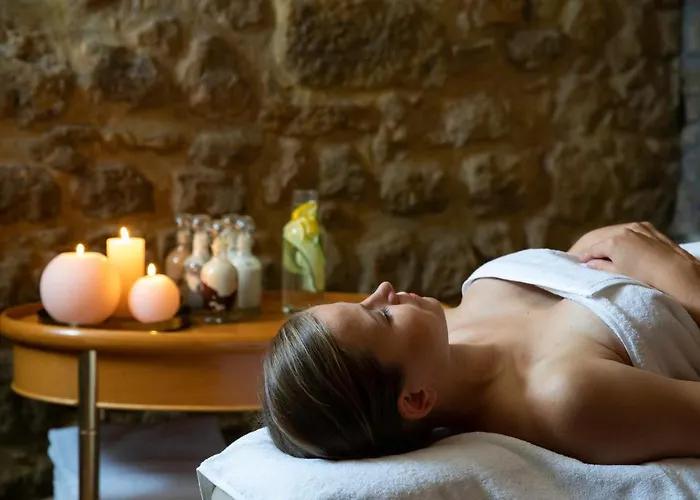 Леополис Отель 5*