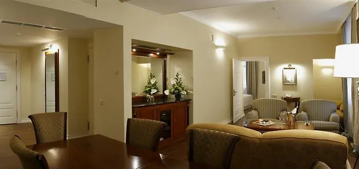 Hotell Leopolis Hotel 5*