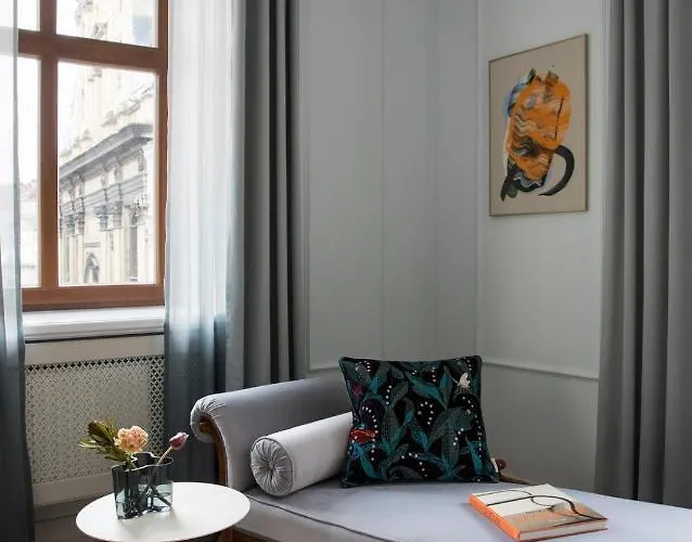 Леополис Отель